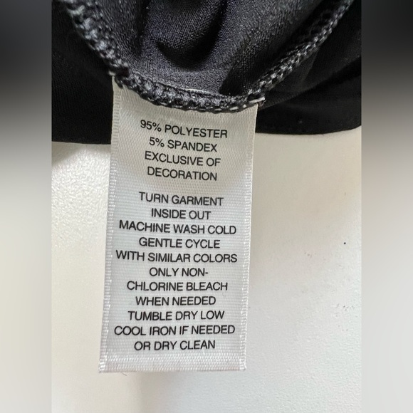 WHBM - Black Sleeveless V-Neck With Animal Print Ruffle - Size Medium - Picture 9 of 9